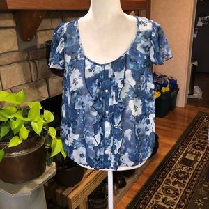 LOFT SIZE SMALL BLUE FLORAL PRINT FLUTTER SLEEVE SHEER BLOUSE